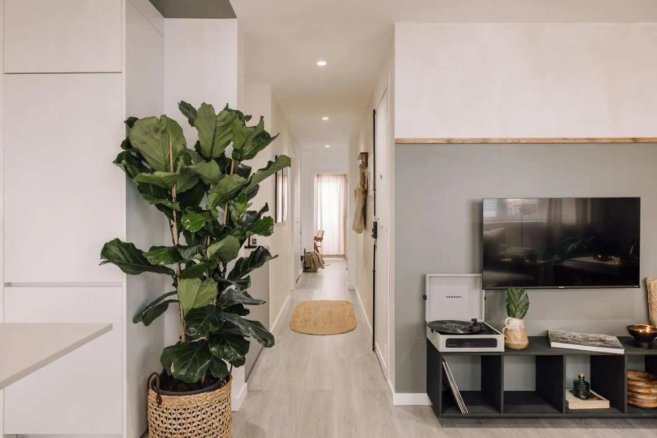 Demba - 2 Bedrooms And Office In Arroios Lisbon 0*,