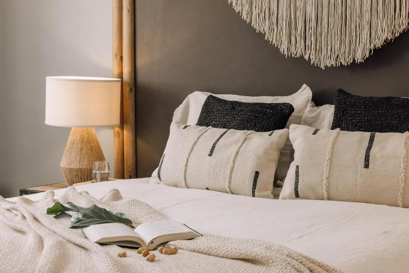 Demba - 2 Bedrooms And Office In Arroios Lisbon Apartment